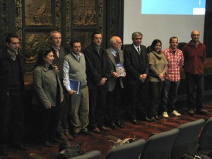 presentación de libro sobre IDE